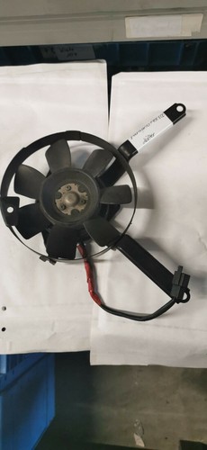 Yamaha FZR 600 Lüfter Wasserkühler links B3920