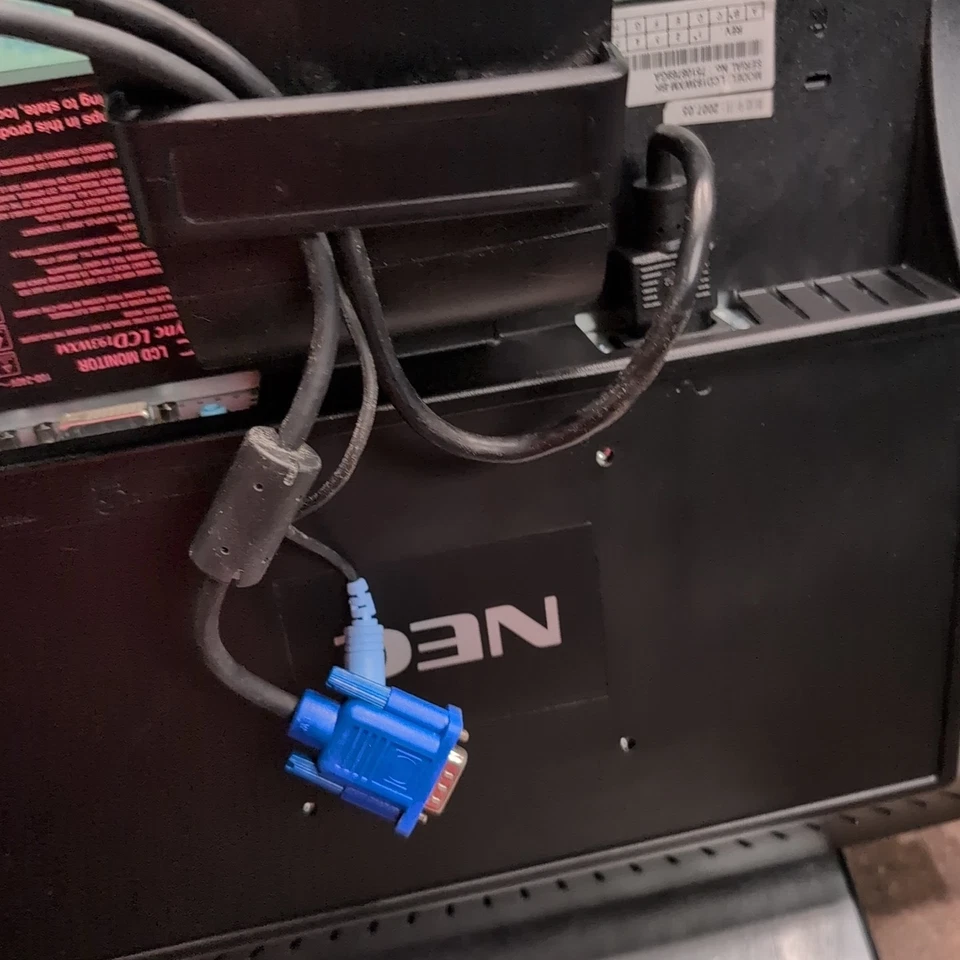 NEC AccuSync LCD193WXM 19" Widescreen LCD Monitor 1440x900 VGA DVI w/ Stand - Image 3 of 4