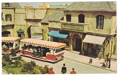 1970 UNIVERSAL STUDIOS TRAM RIDE EUROPEAN STREET REBUILT AFTER 1967 FIRE PC