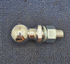 Curt T-1a1 2 7500lb Chrome Trailer Hitch Ball Curt T-1a1 2 7500lb Chrome Trailer Hitch Ball