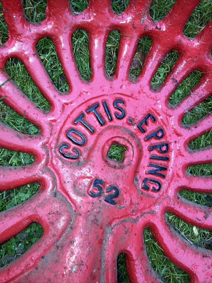 Cottis Of Epping Essex Cast Iron Tractor Seat / Farm Horse Machinery
