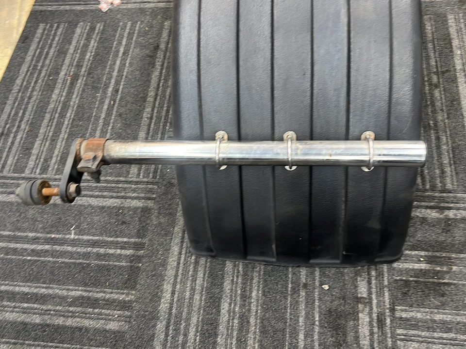 2013 Ford F-550 Super Duty 19.5 Half Circle Fender - Image 4 of 4