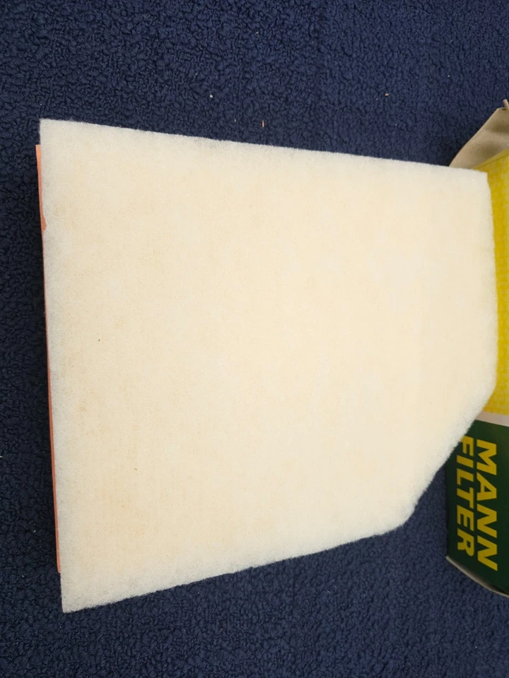 Filtro de aire Mann Filter C 29 021 para Volvo S60 V60 Cross Country 2024 Foto 2 de 4