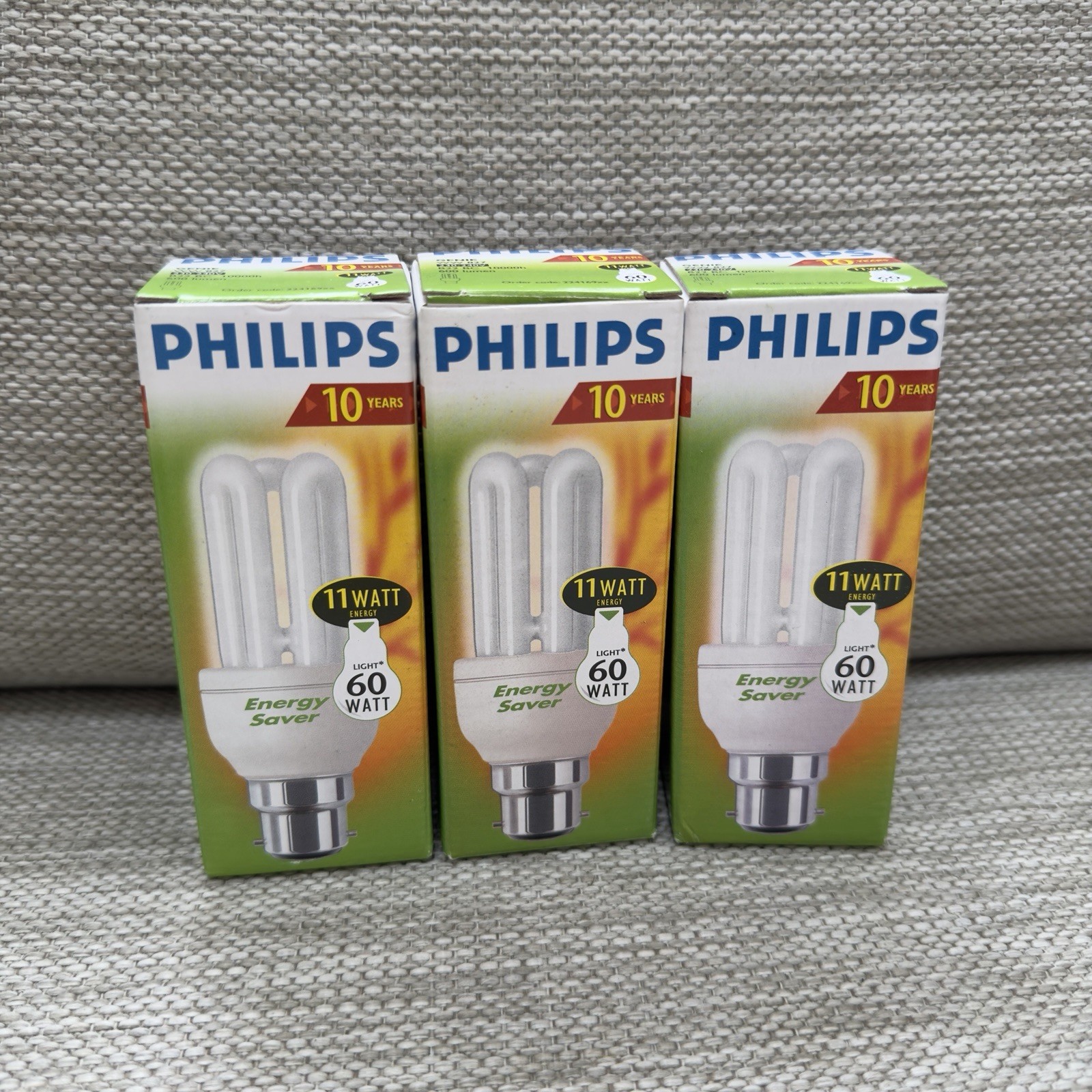 Job Lot 4 Philips 11W energy 60w light large Bayonette Fit Energy Saving Bulbs - Image 15