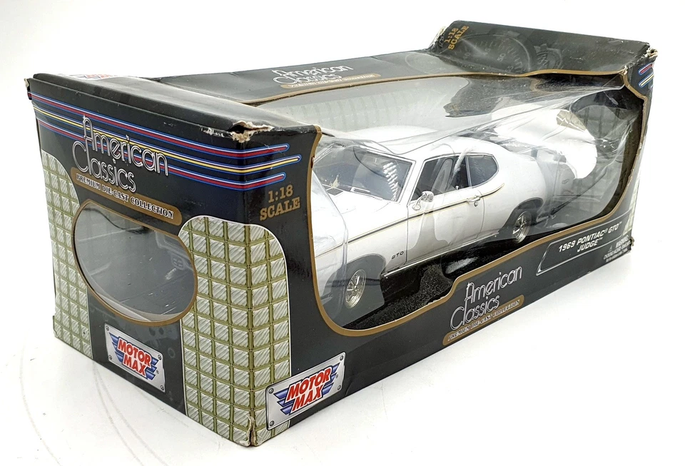 Motor Max 1/18 Scale Diecast 73133 - 1969 Pontiac GTO Judge - White - Image 4 of 4