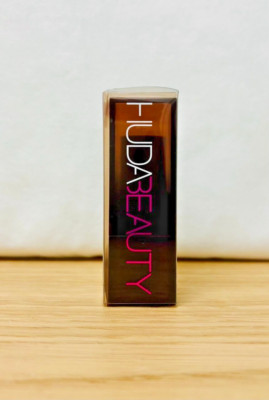 Huda Beauty Power Bullet Cream Glow Bossy Browns Self Made - GRATIS PROBE