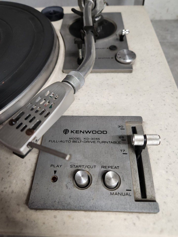 KENWOOD KD3055 Vintage Full Auto BeltDrive Turntable MISSING DUST COVER HINGES eBay