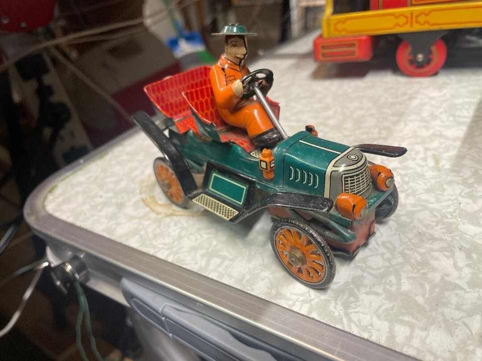 TKK Lithograph Tin Lizzy Roadster W/Driver works eBay
