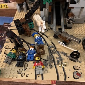 LEGO System: Bandit's Secret Hideout (6761) 99% Complete W/ Box & Instructions