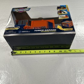 Micro Machines Series 1 Tuner Garage Expanding Playset w Exclusive Vehicle