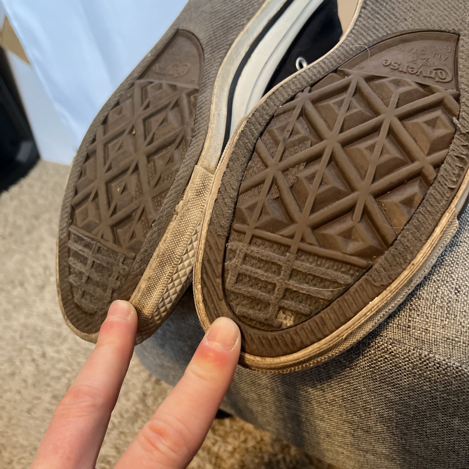 Black Converse All Stars Chuck Taylor Women’s 8/ Men’s 6 High Top thumbnail 15