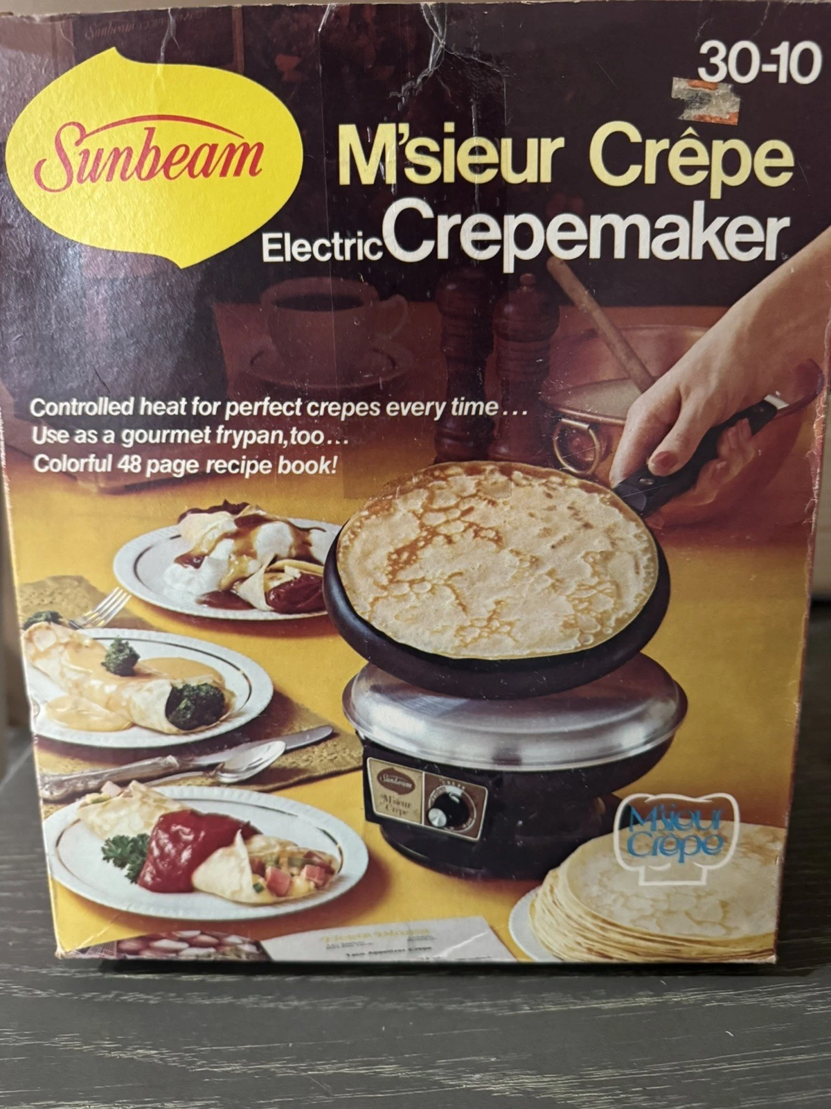 VTG 1976 Sunbeam 30-10 M'Sieur Electric Crepe Maker Complete Open Box.