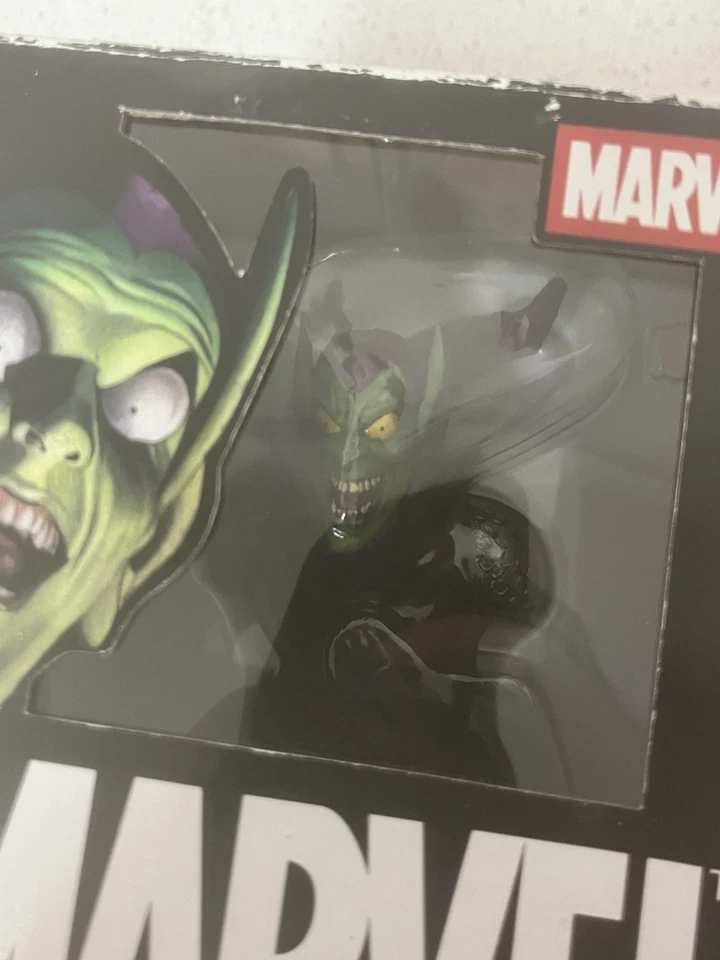 Mini Busto Duende Verde Iconos Marvel Limitado a 5000 Nuevo Sin usar, en caja Foto 2 de 3