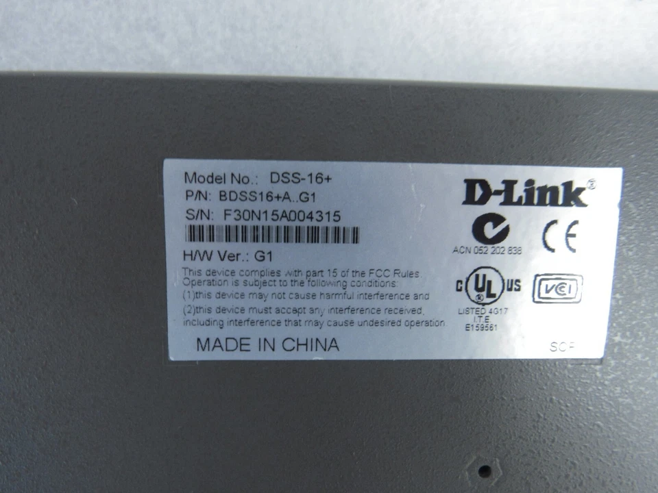 D-Link DSS-16+ BDSS16+A..G1 16 Port 10/100 Fast Ethernet Switch 26-4 - Image 2 of 3