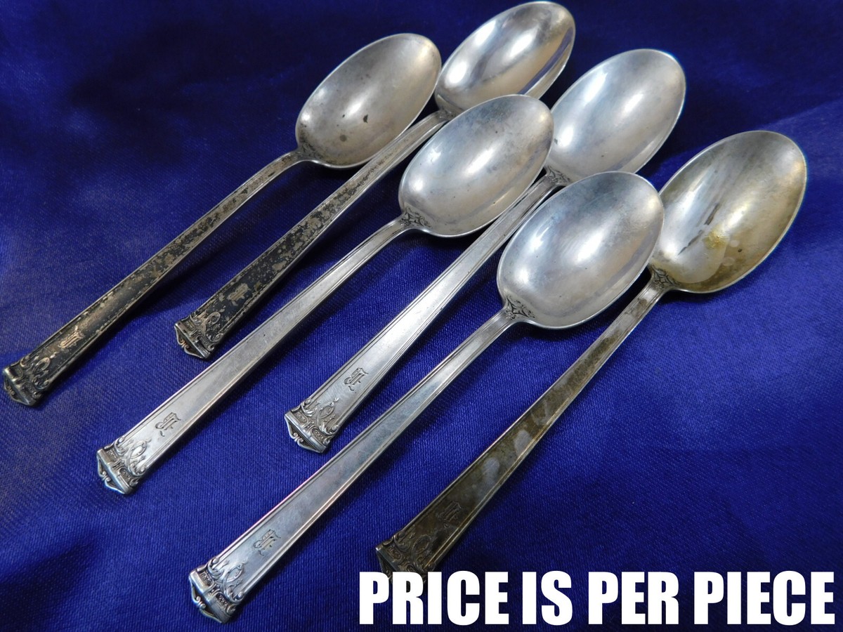 J.S. CO. / INTERNATIONAL STERLING SILVER DEMITASSE SPOON - VERY