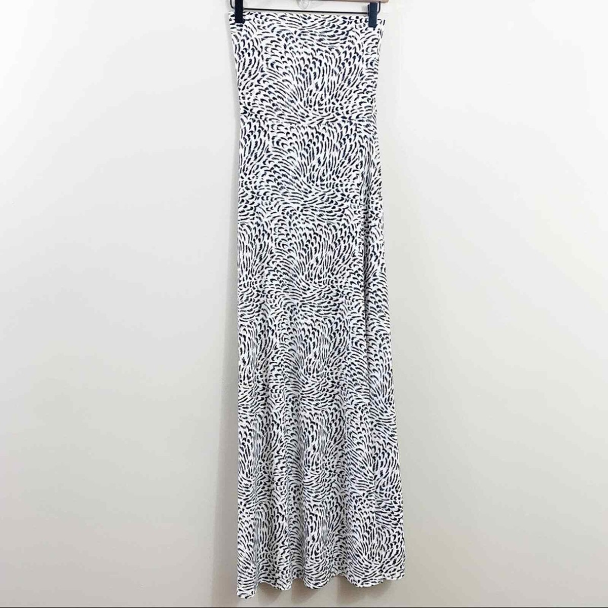 banana republic black and white maxi dress Banana Republic Factory Cheetah Strapless White/Black/Tan Maxi Dress