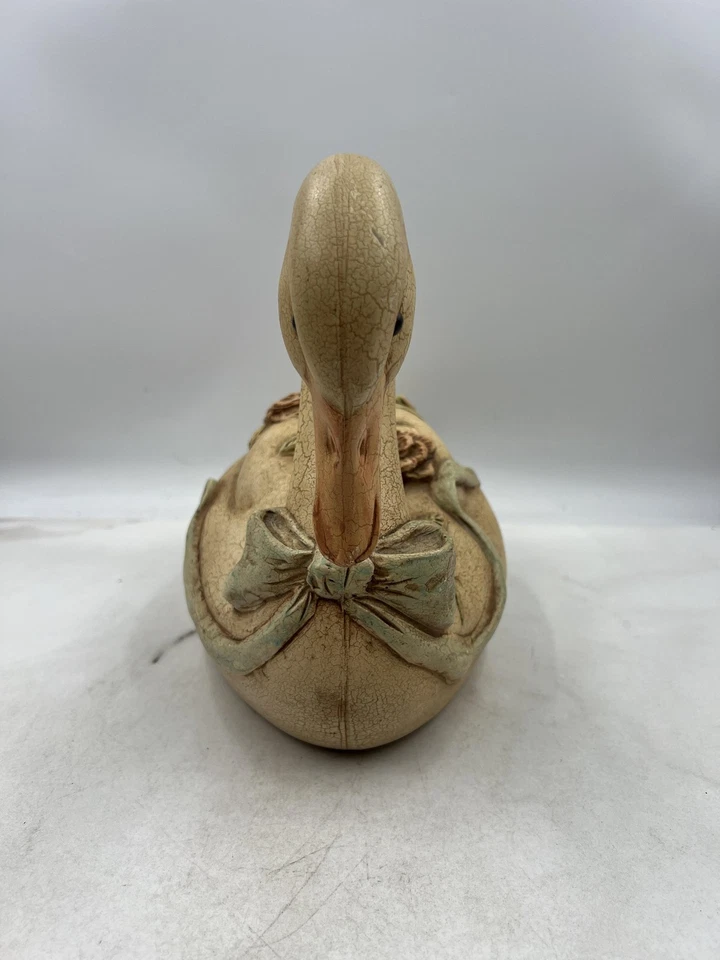 Figura Cisne Resina Acabado Craquetado Arco Floral Shabby Chic Cottagecore Decoración Foto 4 de 4