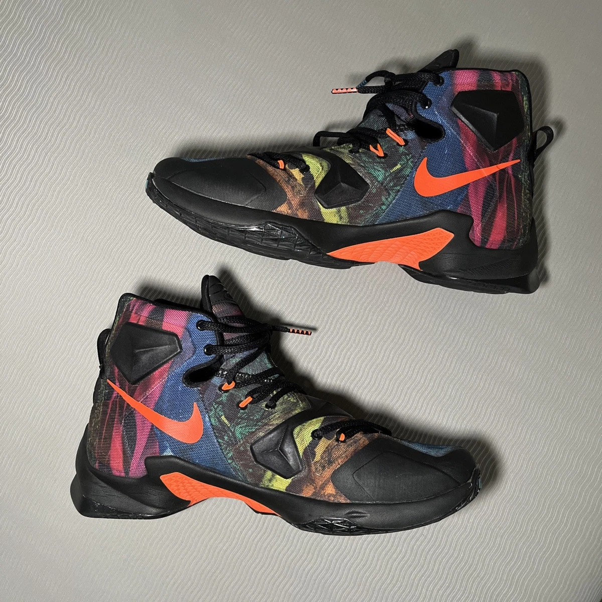 Preços baixos em Nike LeBron 13 Akronite | eBay