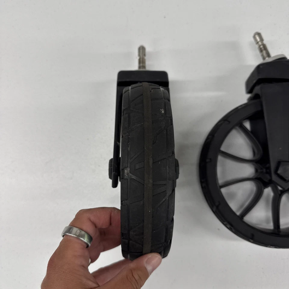 Juego de repuesto de ruedas delanteras para cochecito Baby Jogger City Select LUX Foto 3 de 4