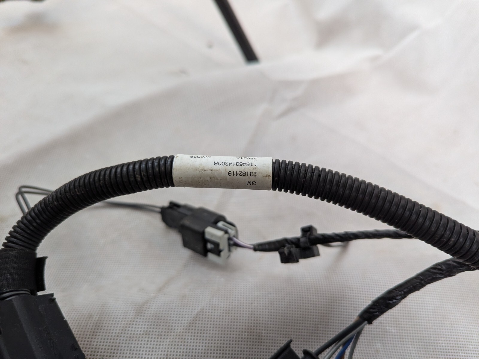 Diesel Exhaust Fluid (DEF) Pump / Harness /Sens fits: 2014 Chevrolet Cruze OEM