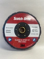 05588-3M Scotch-Brite Clean and strip XT Pro Disc, XO-DC, SiC Extra Coarse, TN.