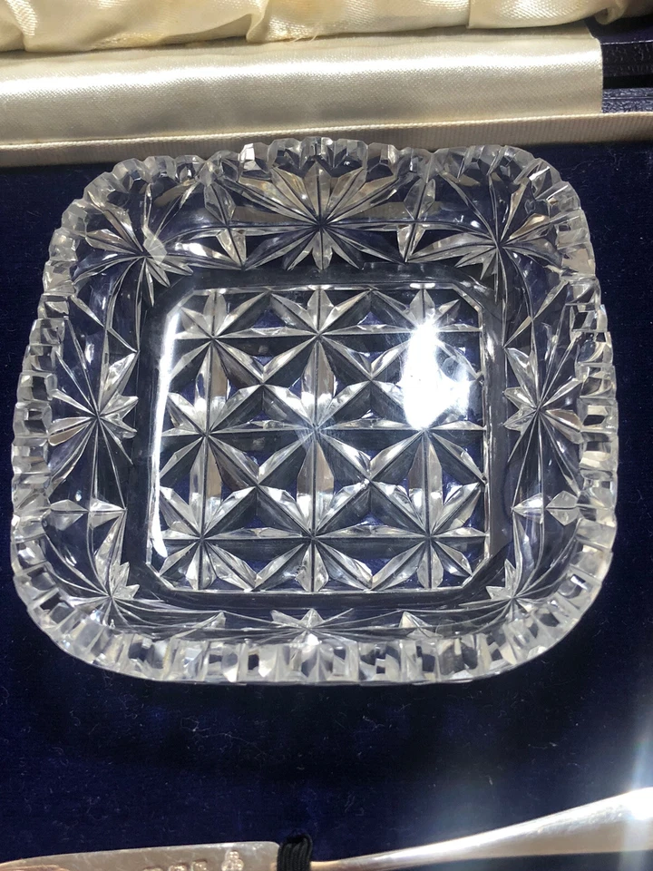 Vintage Harrod's Cut Glass Butter Dish With Silver Butter Knives Set - Image 3 of 4