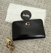 NWT COACH Essential Small Zip Around Wallet in Black Leather With Charms CCD82