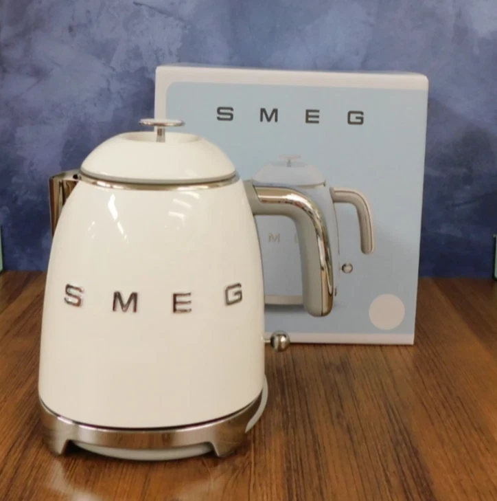 SMEG Retro 50's Electric Mini Kettle Model KLF05WHUS, White - NEW