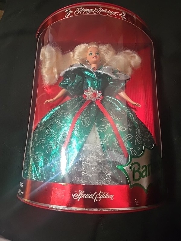 Barbie - Happy Holidays Special Edition Doll (14123)