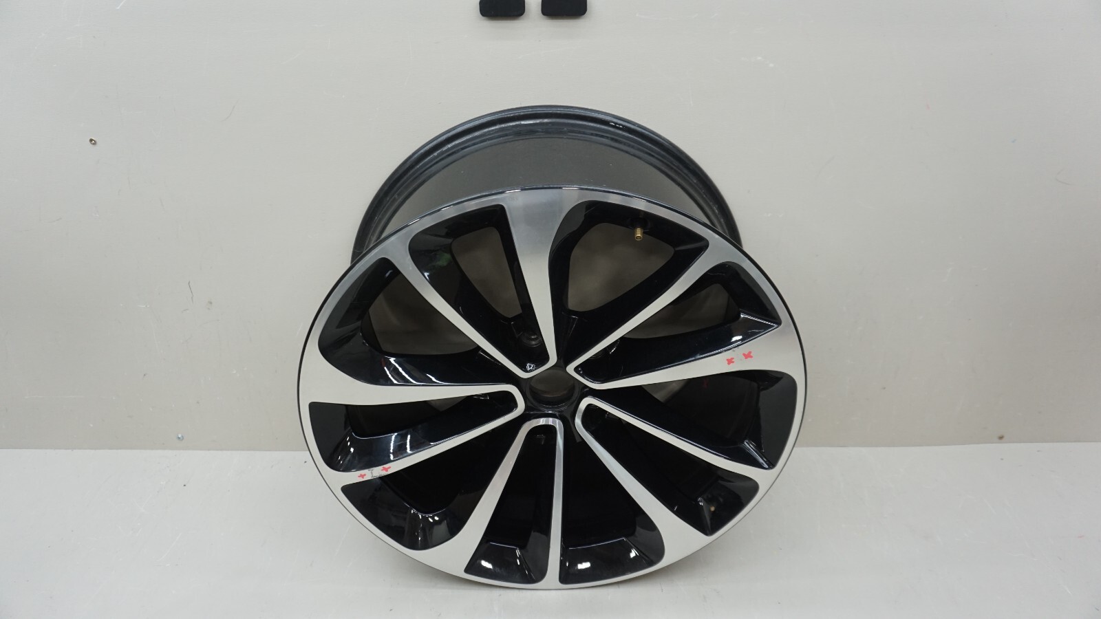 2017 BENTLEY BENTAYGA SUV WHEEL RIM 10 SPOKE 21X10 ET28 21" OEM 36A601025L