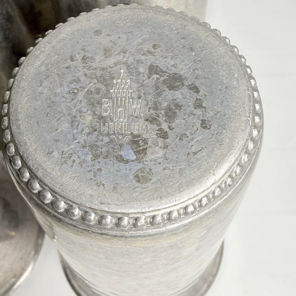 Juego de 9 vasos vintage de aluminio martillado Buenolum en blanco USA Castle Mark MCM Foto 3 de 4
