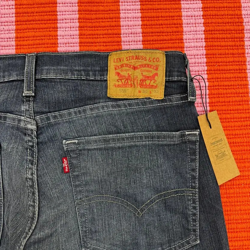 Levi's 559 Straight Fit Jeans (Size 31) thumbnail 5