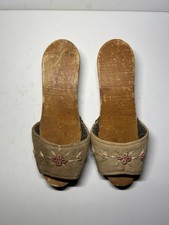 Vintage Carved Wooden Philippines Scene Shoes Sandals Heels RARE Polynesian