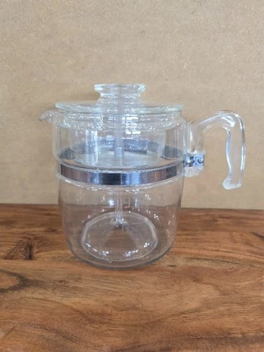 PYREX 9 Cup Percolator Coffee Pot #7759 very clean & nice