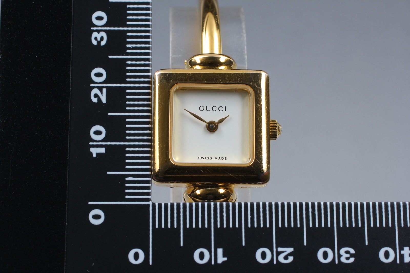 [Near MINT] GUCCI 1900L 19mm Gold White Dial Square Qz Women's Watch From JAPAN thumbnail 10
