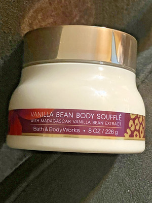 Bath & Body Works WILD MADAGASCAR VANILLA BEAN BODY SOUFFLE with vitamin E 8 oz