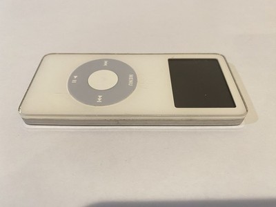 Apple iPod nano 1st Generation White (1 GB) Works Great