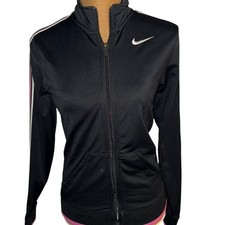 Super cute vintage nike track