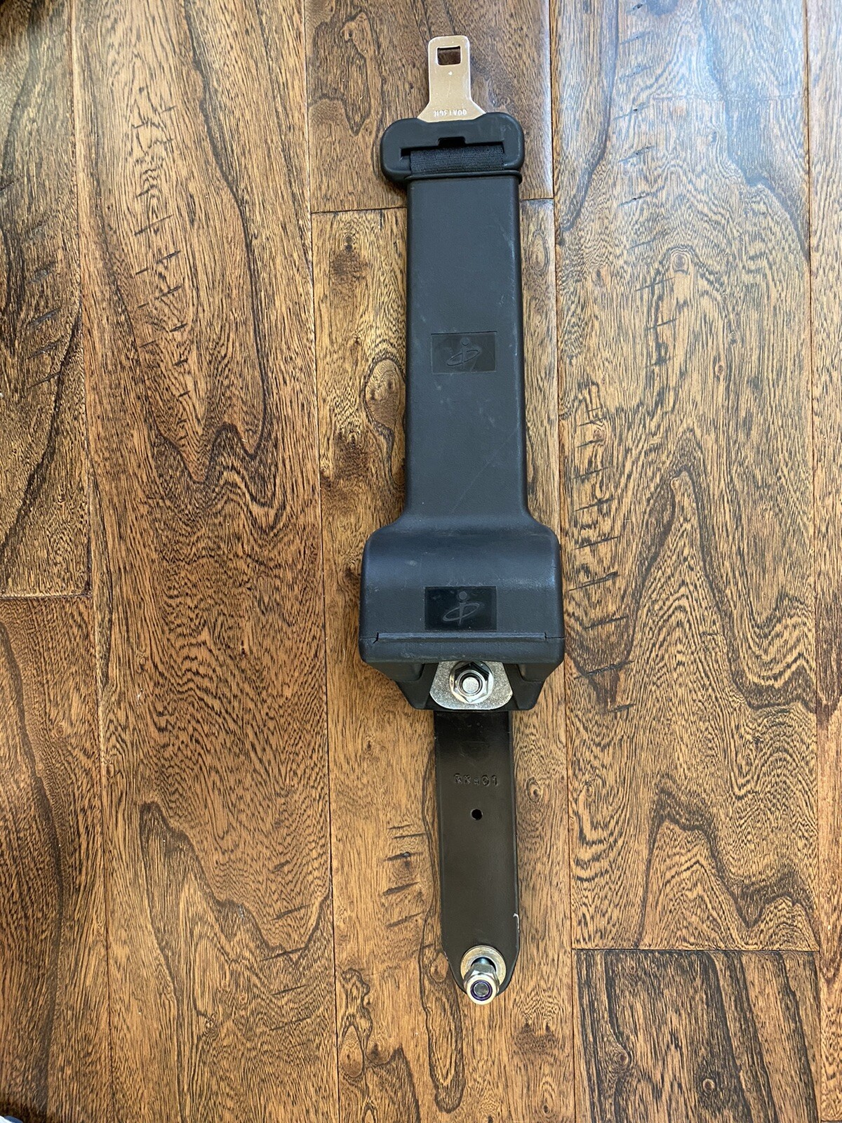 Paccar seat belt male end F122698 S841075101.Used. eBay