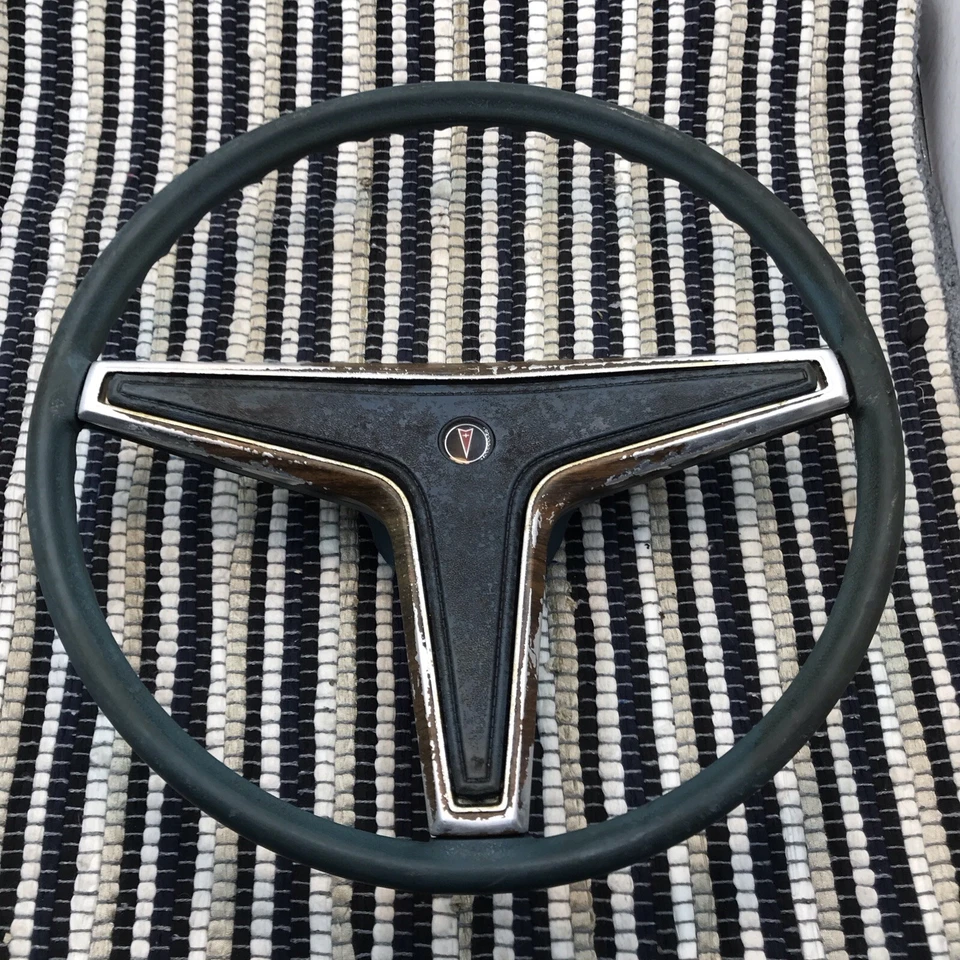 Pontiac Grand Prix Lemans 1978-1987 volante bocina tapa Tempest Bonneville Foto 3 de 4