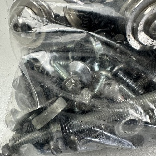 Yamaha XVS1300 1300 2015 Mixed bag random nuts and bolts from dismantle - Picture 2 of 5