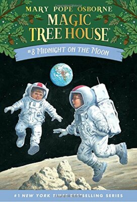 Midnight on the Moon (Magic Tree House, No. 8) By Mary Pope Osbo