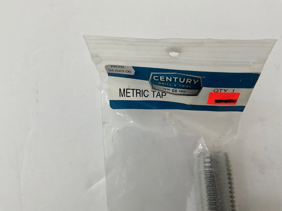New Centruy Drill & Tool Co. Metric tap 24.0x3.00 #96332 made in Japan - Image 2 of 3