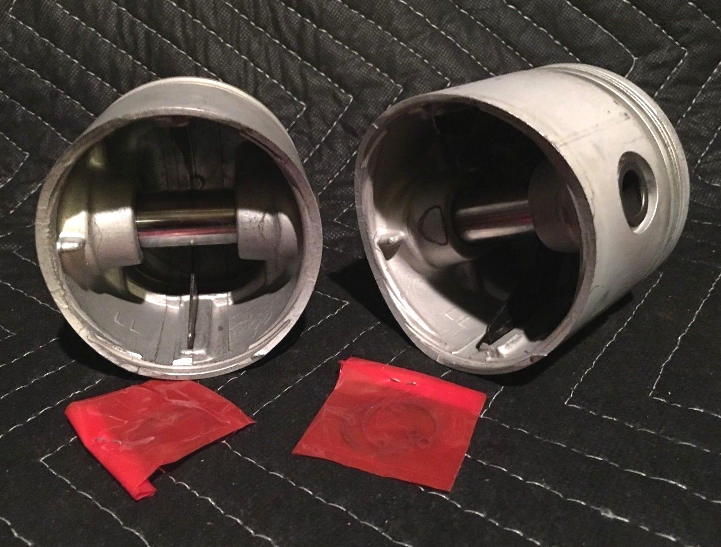 New Pair of +.040 Pistons + Pins and Clips Harley Davidson HD 37/16