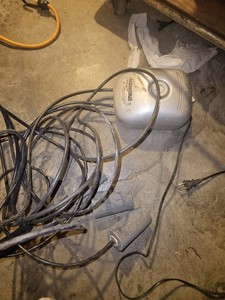 Active Aqua Aquarium Air Pump Compressor AAPA15L 4 Outlets works great stones