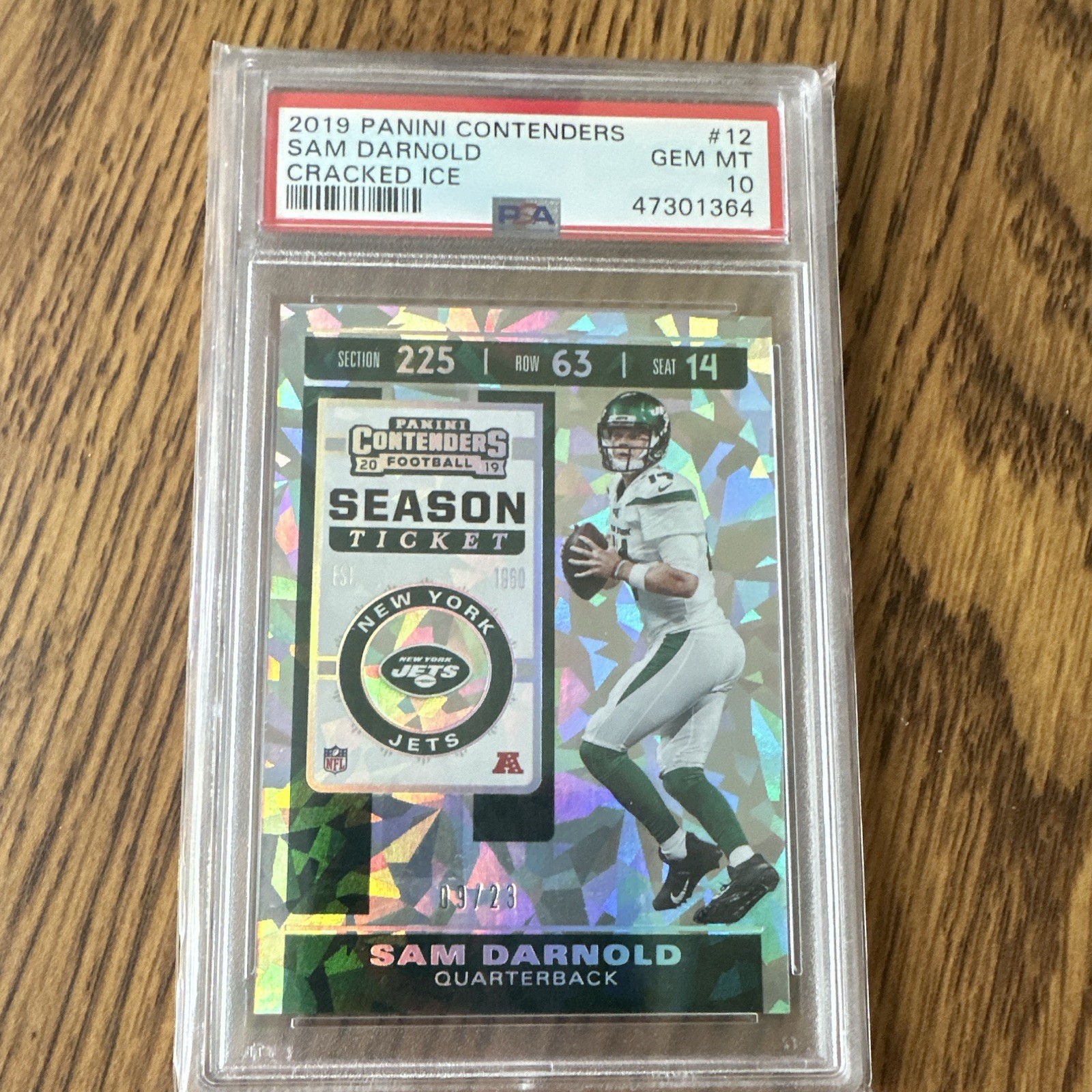 Panini 2019 Contenders Sam Darnold Season Ticket Cracked Ice /23 #12 PSA 10