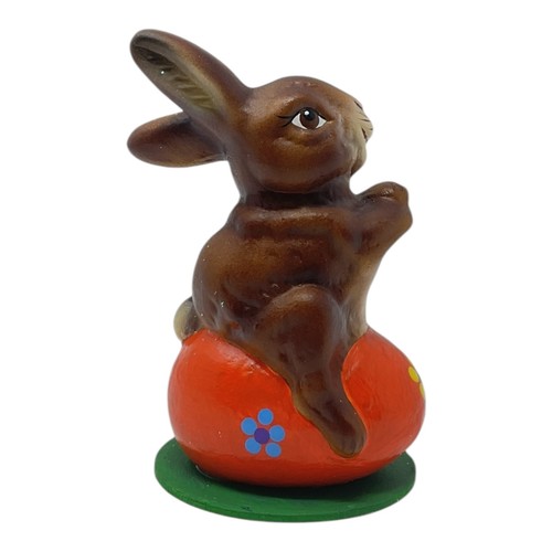 Ino Schaller Easter Bunny Rabbit on Orange Egg German Paper Mache 4.25 inch New - Picture 5 of 8
