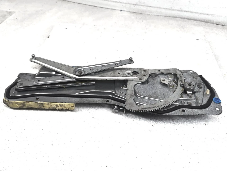 Volvo 850 1993-1997 puerta del pasajero delantero ventana eléctrica motor regulador 6800794 Foto 4 de 4