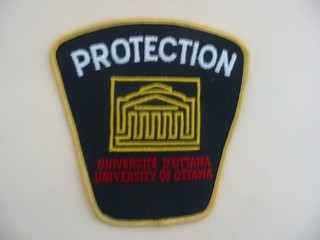PATCH OF THE UNIVERSITY OF OTTAWA PROTECTION POLICE ONTARIO CANADA