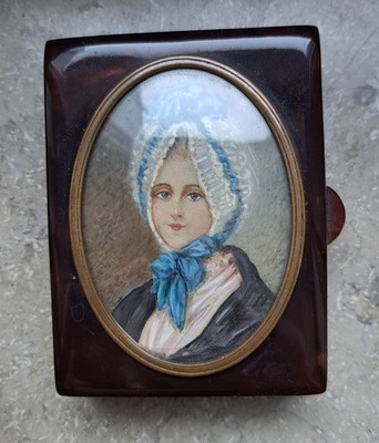 Art Deco Bakelite Compact / Vanity Box w Hand Painted Portrait Miniature  ...